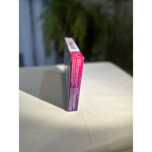 Tamagotchi Gen 1 Digital Pet Keychain Orange / Red / Yellow Shell Design Bandai - Picture 5 of 6